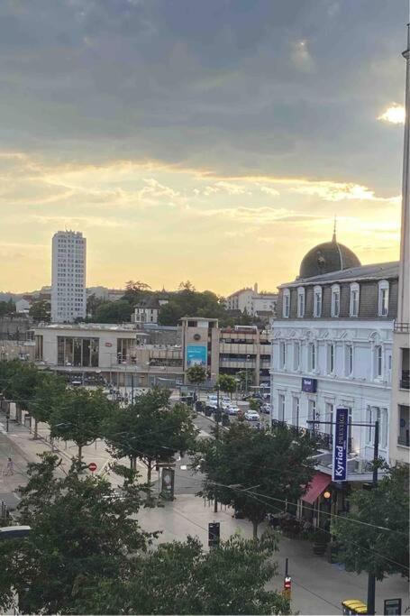 Foch Gare Joli Appartement En Centre-Ville 第戎 外观 照片